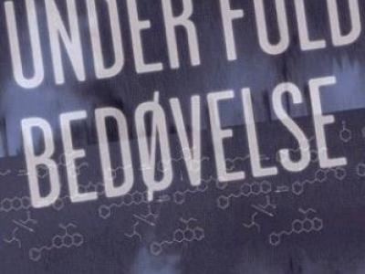 Under fuld bedøvelse af Gretelise Holm